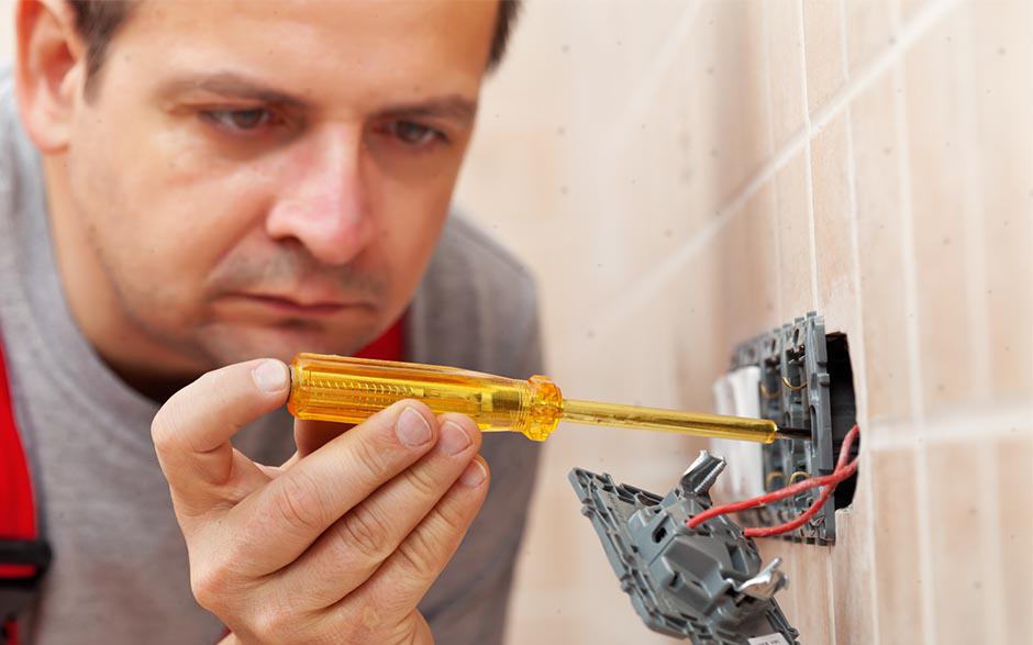 recherche travail électricien bâtiment Courbevoie